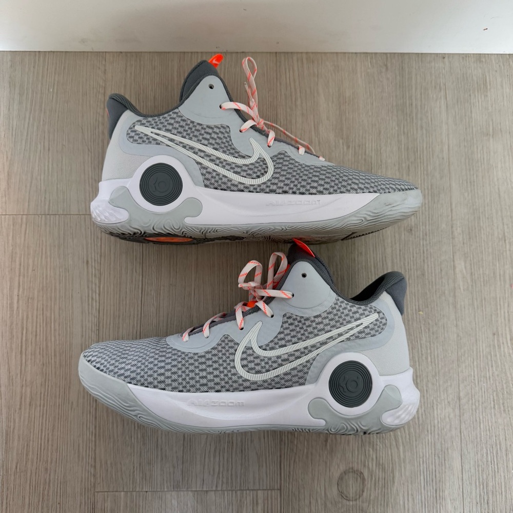 Nike KD Trey 5 IX
Pure Platinum

CW3400-011

Selling as shown in image.